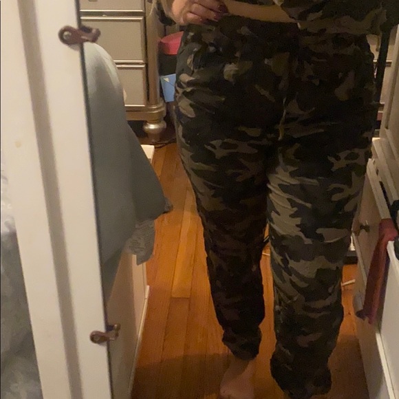 Two piece Camo set - Picture 3 of 6